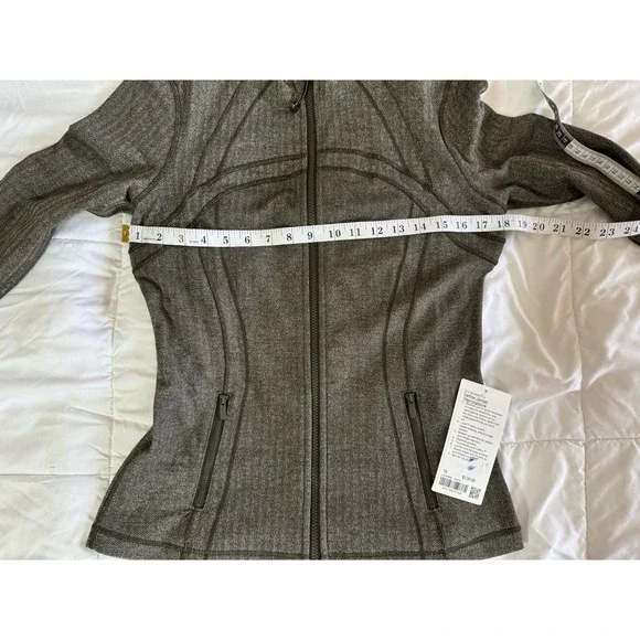 New Lululemon Herringbone Define Jacket Size 10 Thumbholes Full Zip HHDO - Picture 4 of 10